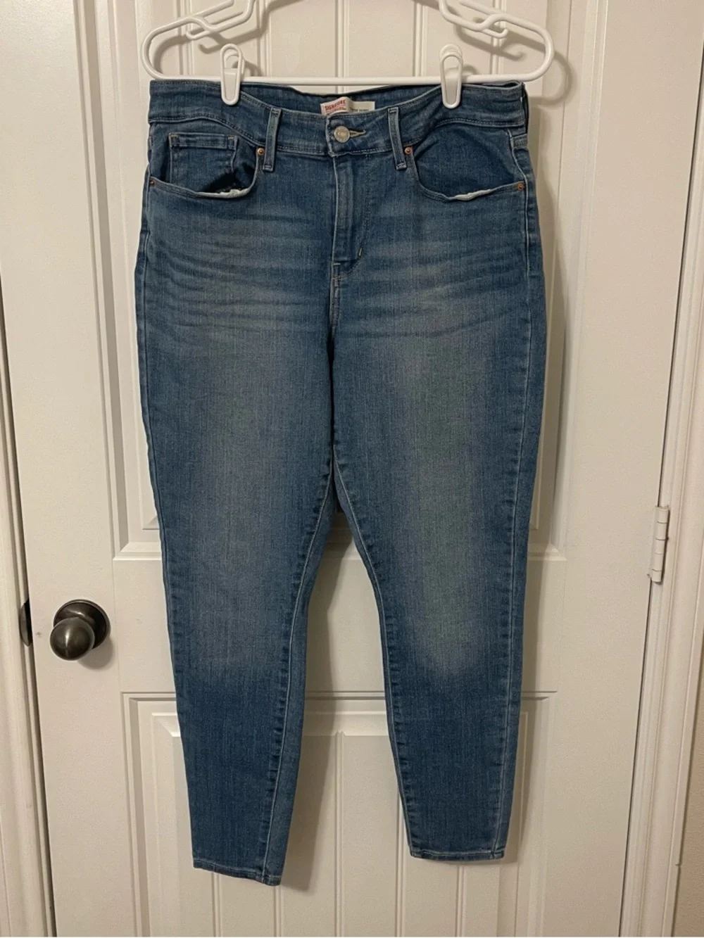 Signature by Levi Strauss Women's 10 Mid-Rise Skinny Jeans Short Petite